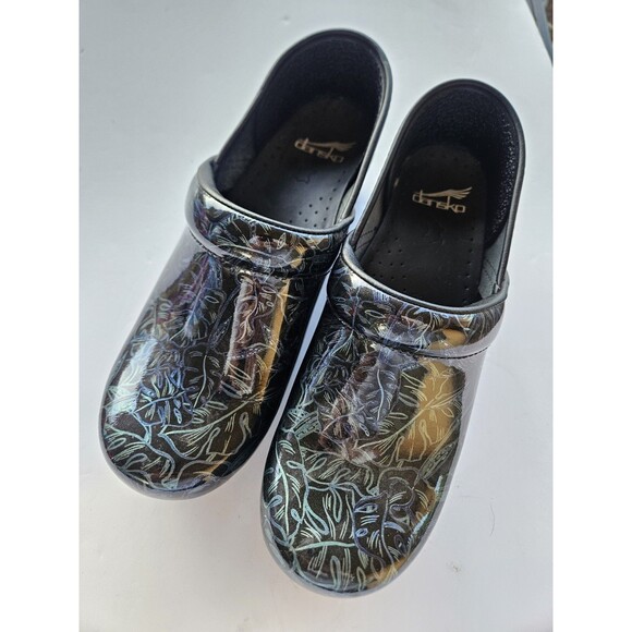 Dansko Professional Leaf Pattern Patent Leather Comfort Clogs Size 9 EU 39 - Picture 3 of 4